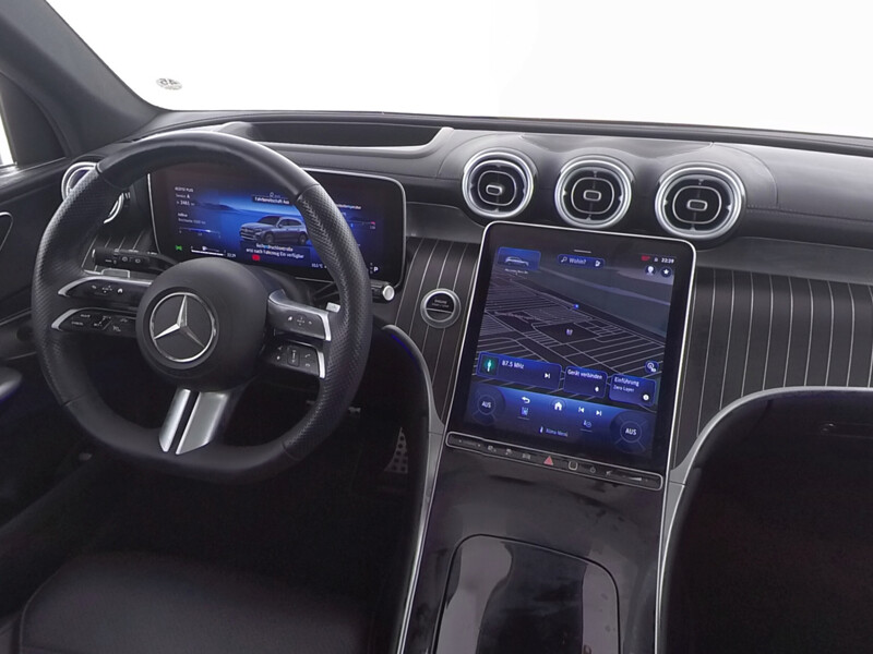 Mercedes-Benz GLC 300 de 4M AMG PLUG-IN, 2023. godina3