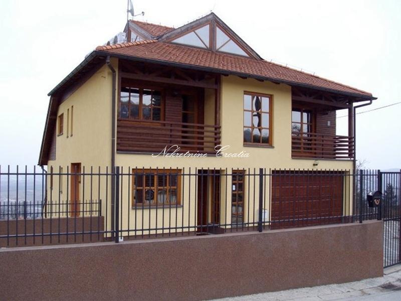 Vila Samobor, 600 m202